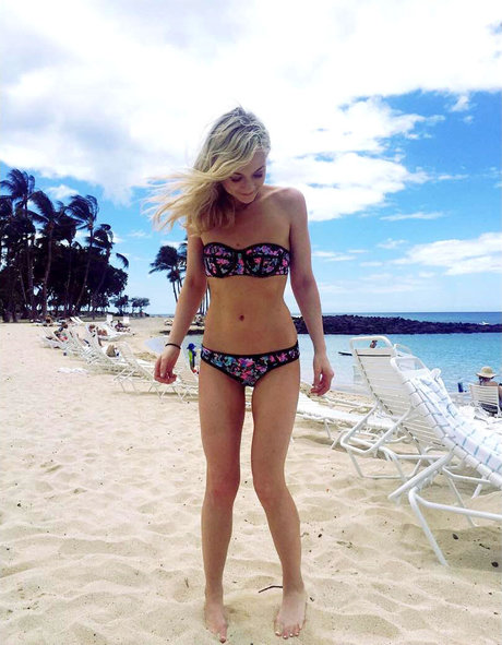 Emily Kinney best actress pic