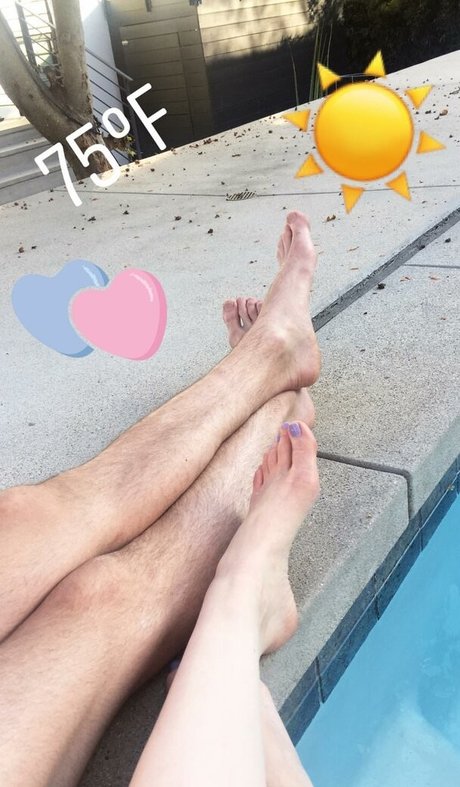 Emily Kinney exclusive pornstar galleries