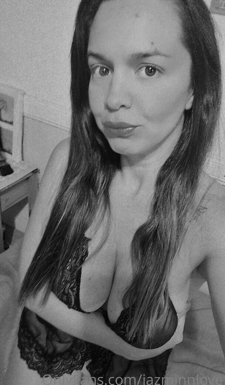 jazminnlove Quick model image