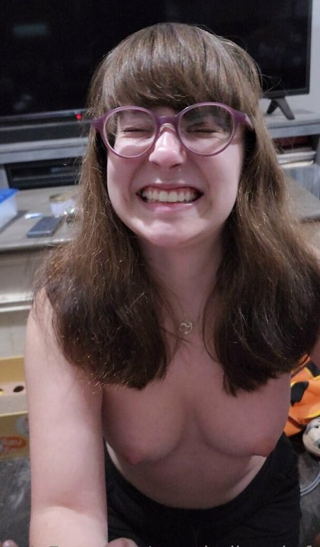 mymindbreaksfree Quick model image