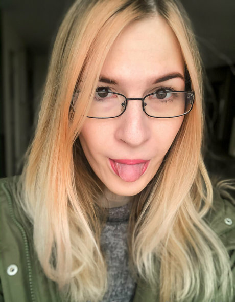 ts avy white pornstar top photos