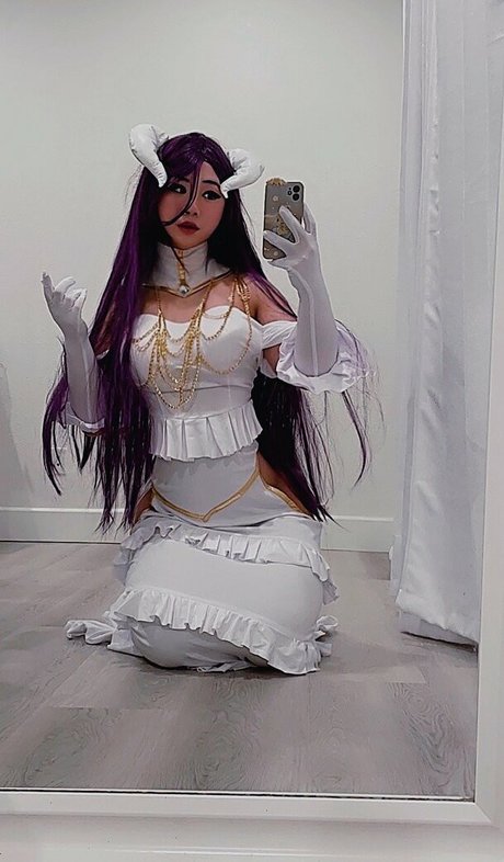 milkwarmy star nude picture