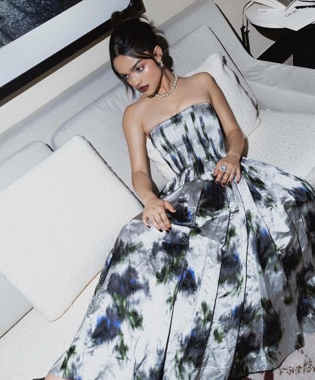 Rachel Zegler pornographic model image