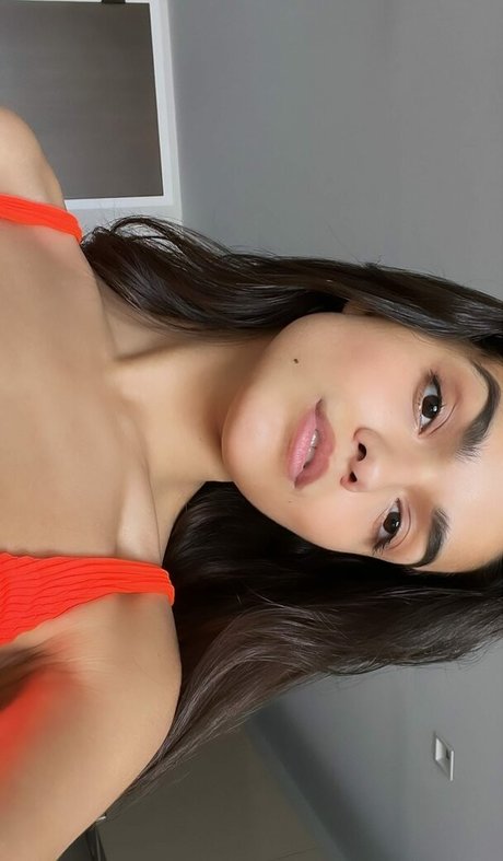 Rachel Zegler top model pictures