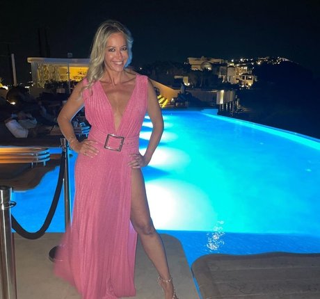 Elena Mici naked star img