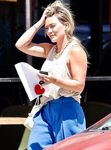 Hilary Duff best star image