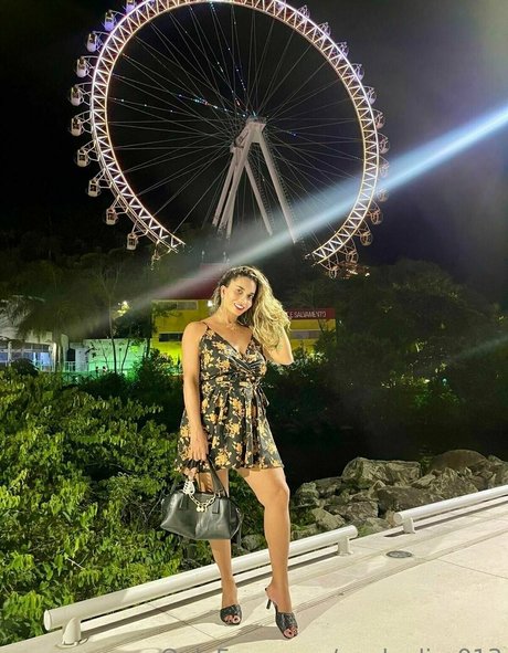 evelynfrazaotsfree model hot photos