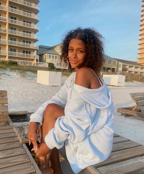 Lyla Troglin pornstar free galleries