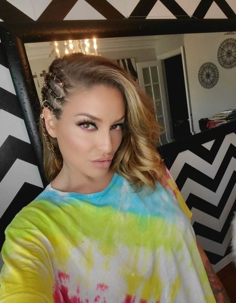 Kissasins erotic star archive