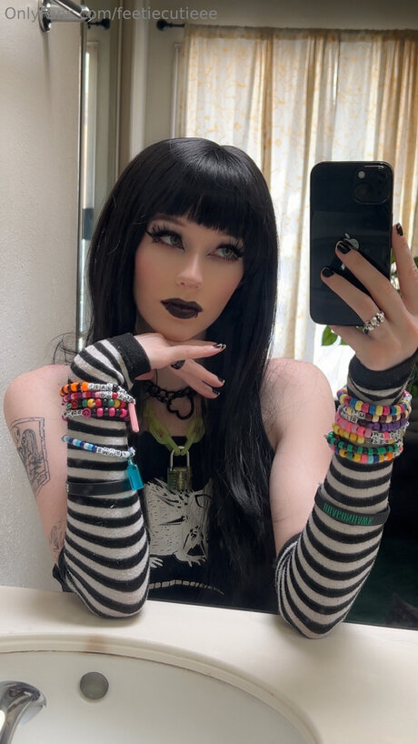 feetiecutieee pornstar sexy photo