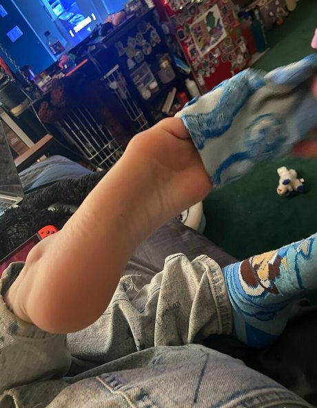 feetiecutieee model hot photo