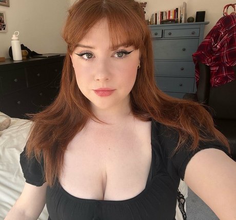 Gemothy nude star pic