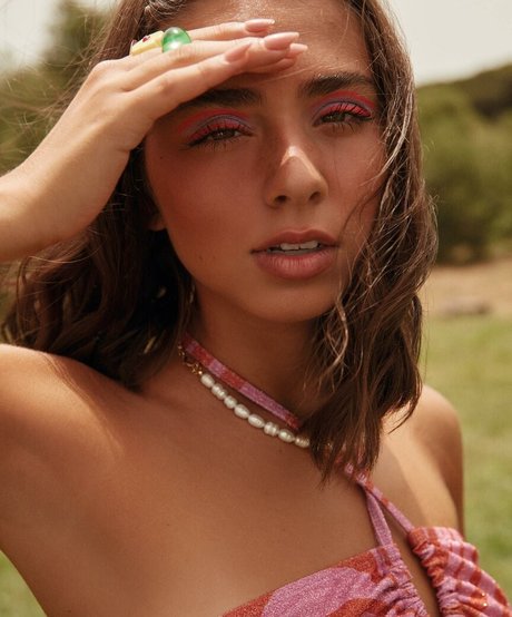 Sofia Barbosa model art photo