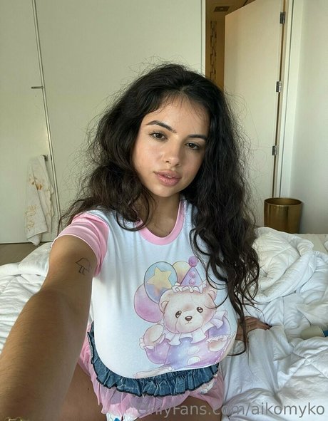 tattooed shemale onlyfans best picture