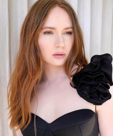Karen Gillan perfect star galleries