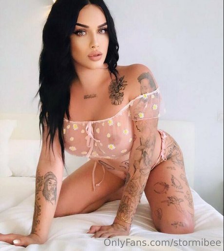 stormibee pornstar nude images