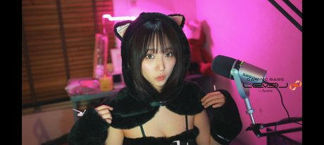 busty redhead onlyfans perfect pic