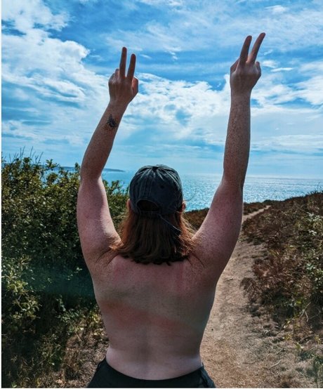 SpicyHani naked model photos