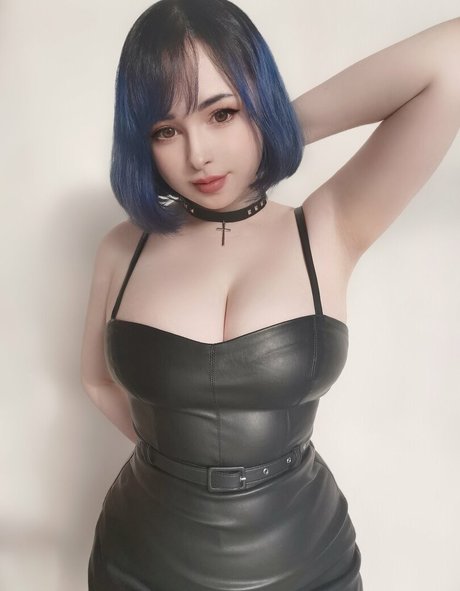 huge shemale onlyfans free naked pics