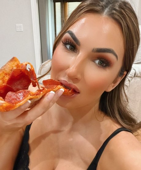 Cassie Lee pornstar picture