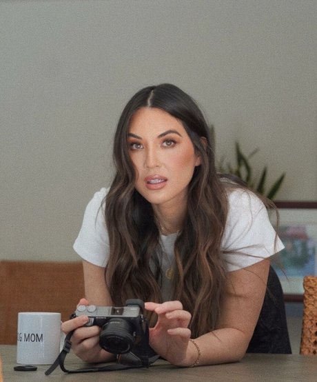 Olivia Munn pornstar nude photos