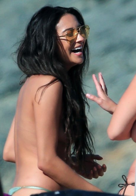 Shay Mitchell model xxx photo