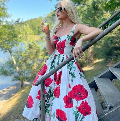 asian onlyfans exclusive images