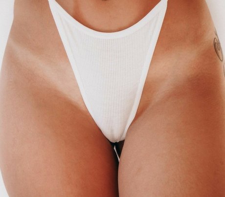 isabelladm pretty model photos