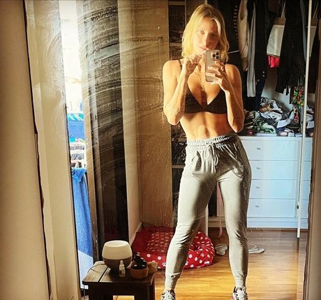 Paloma Tocci pornstar naked pictures