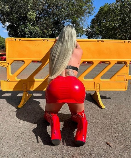 big tits squirt onlyfans xxx picture