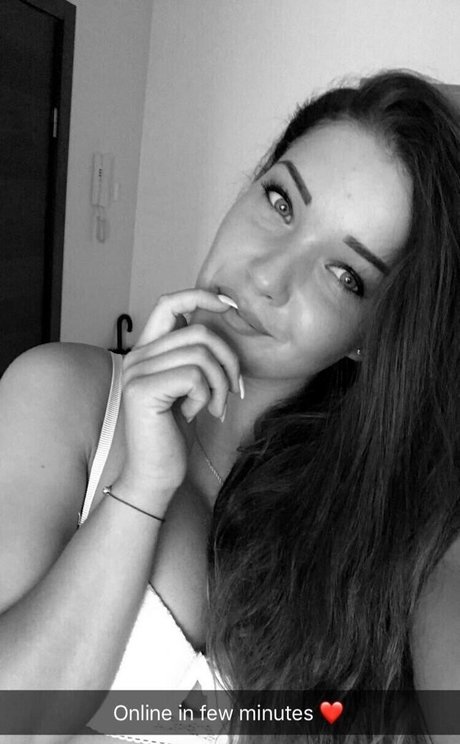 Divine Ramona naked actress img