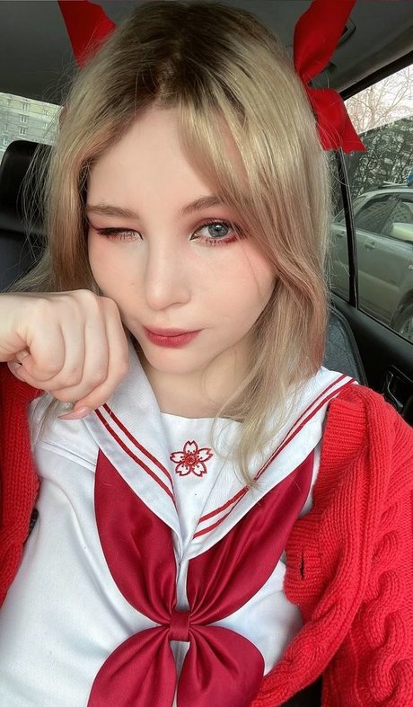 female popular onlyfans naked pics