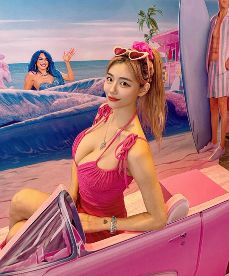 mom daughter onlyfans free nude image