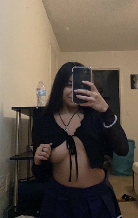 kenniwennii erotic model picture