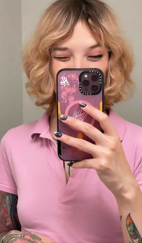 chubby teen onlyfans exclusive picture