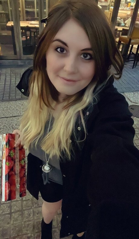 Demondice Karen hd pornstar photos