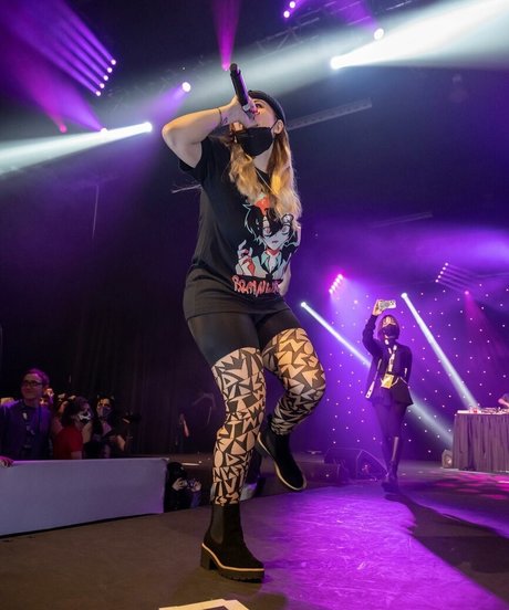 Demondice Karen beautiful actress gallery