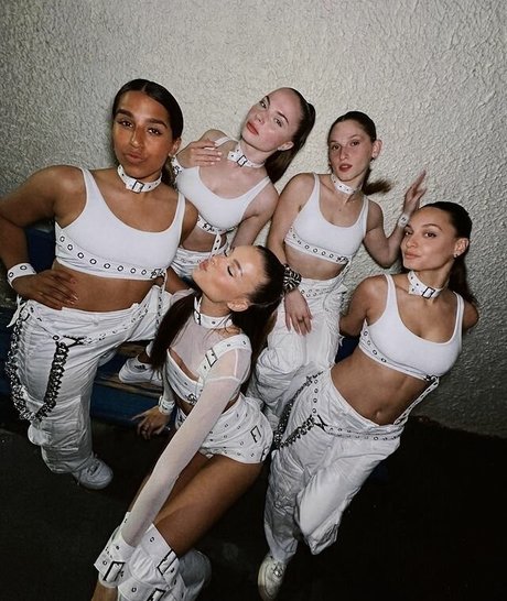 babe onlyfans sexy nudes photos