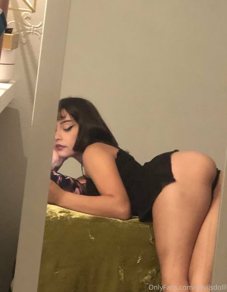 devilsdolll pornstar top pic