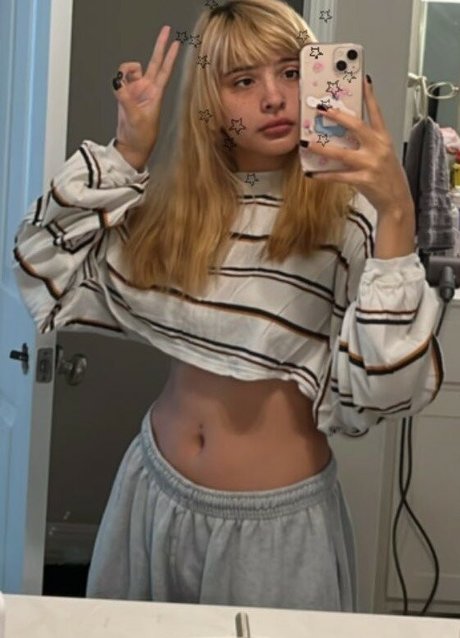 Noodlenom erotic pornstar image