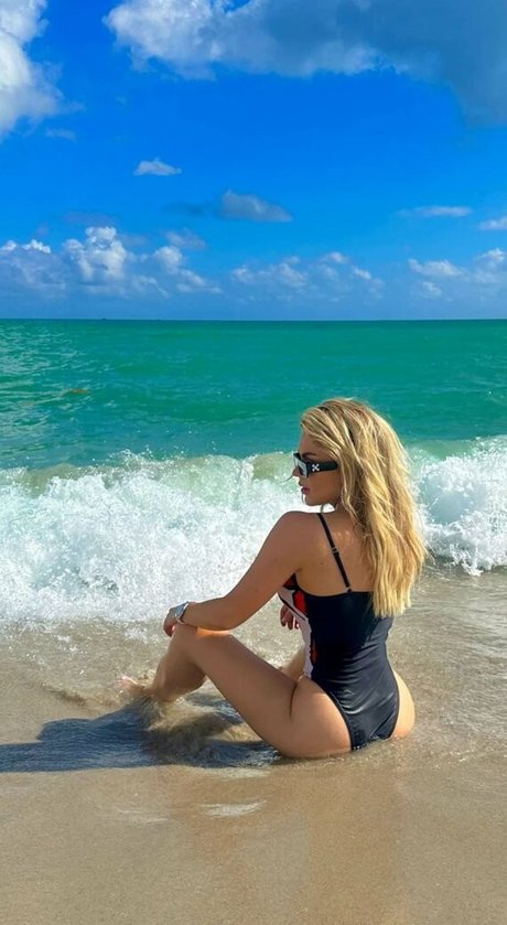 Tallia Storm model hot archive