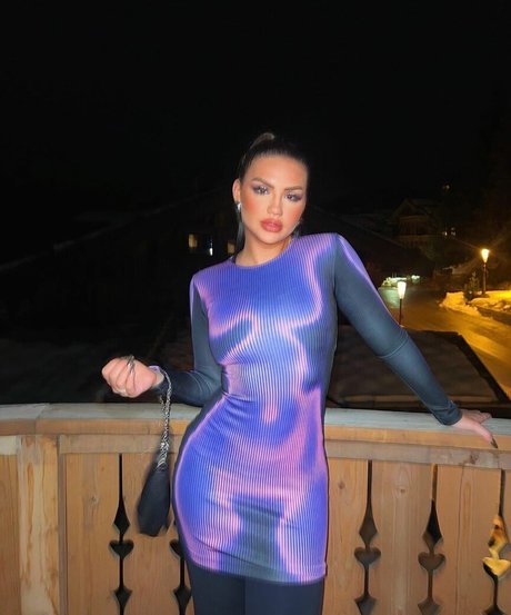 Vivi Wanderley star erotic image