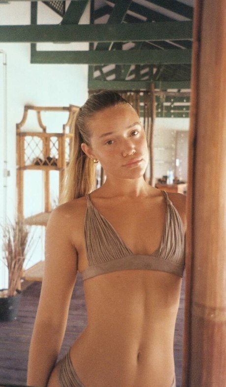 Olivia Ponton free model pictures