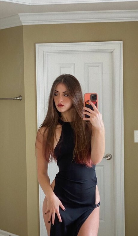 luweazl hot actress photo