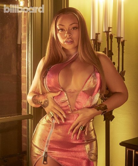 plus size onlyfans pornographic galleries