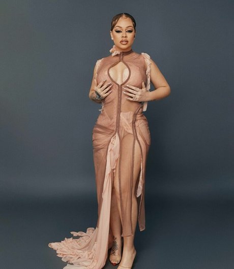 latto777 model hd picture