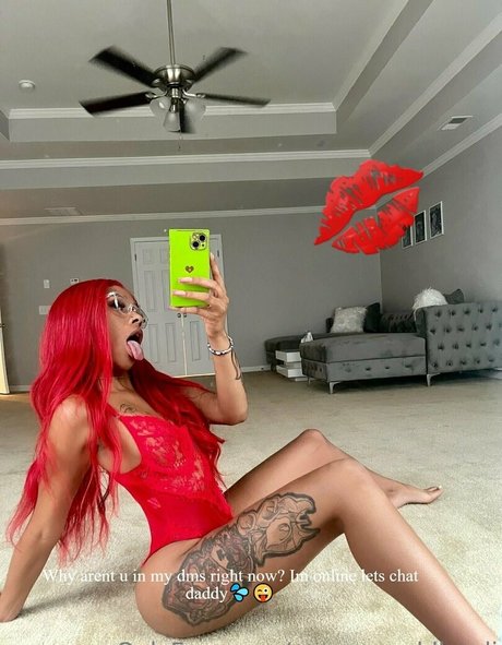 moneyworldkardi model porn gallery