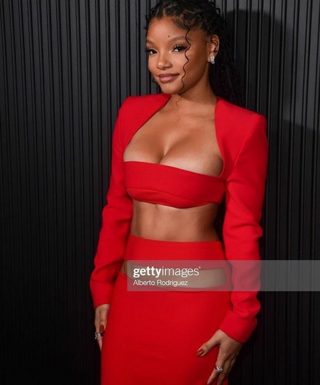 Halle Bailey star sex archive