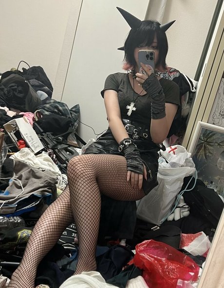 mezase kyonyu hot model image