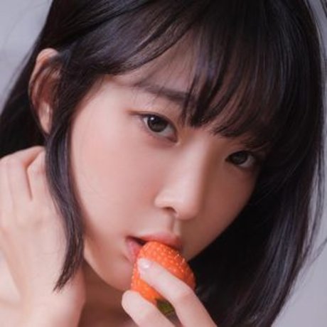 Inkyung sexy model photo